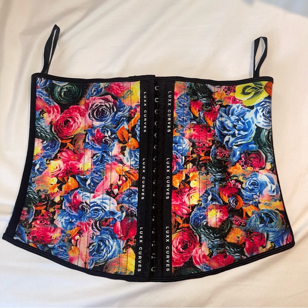 Luxx Curves Waist Trainer
